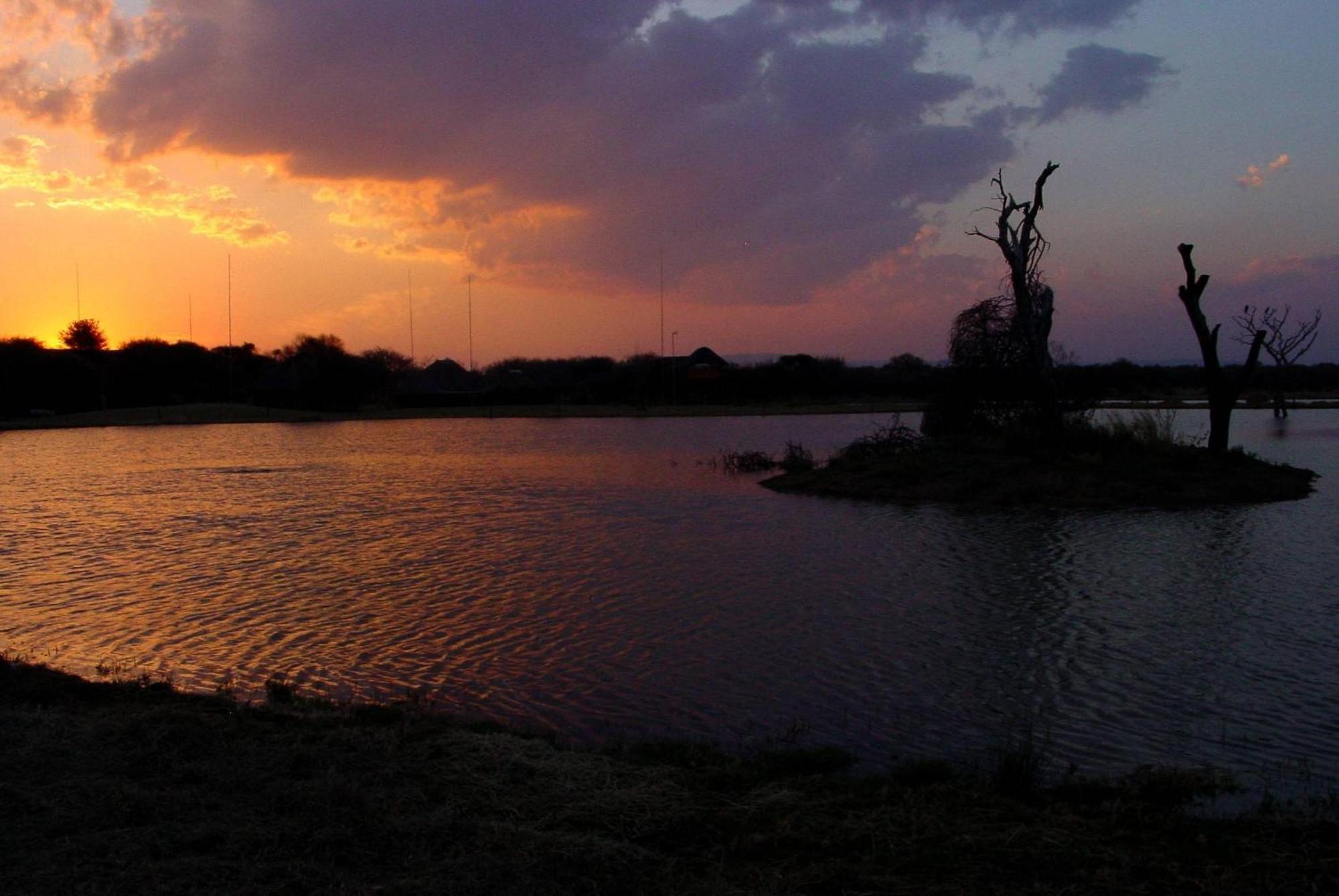 Ditholo Game Lodge Bela Bela Екстер'єр фото