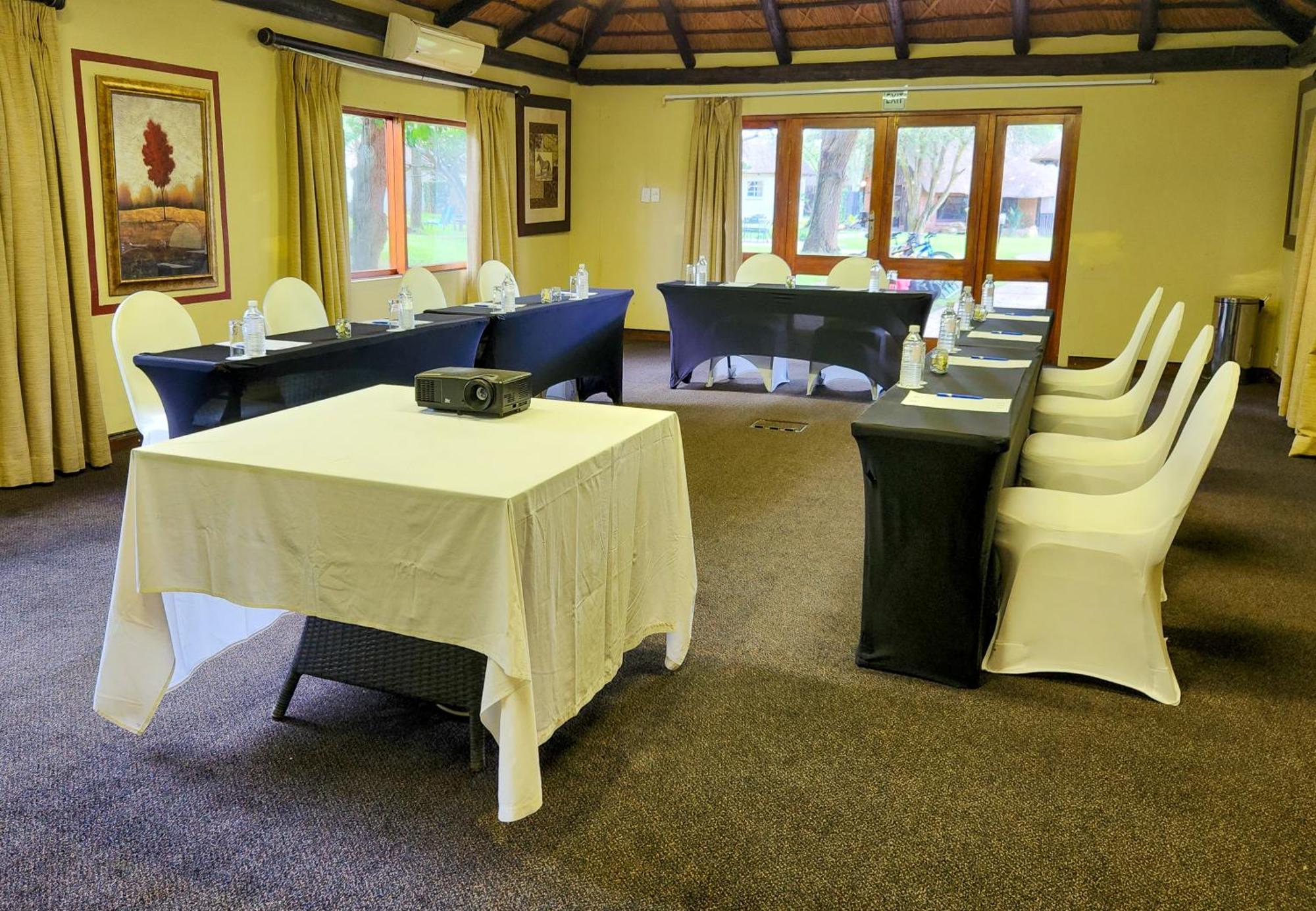 Ditholo Game Lodge Bela Bela Екстер'єр фото
